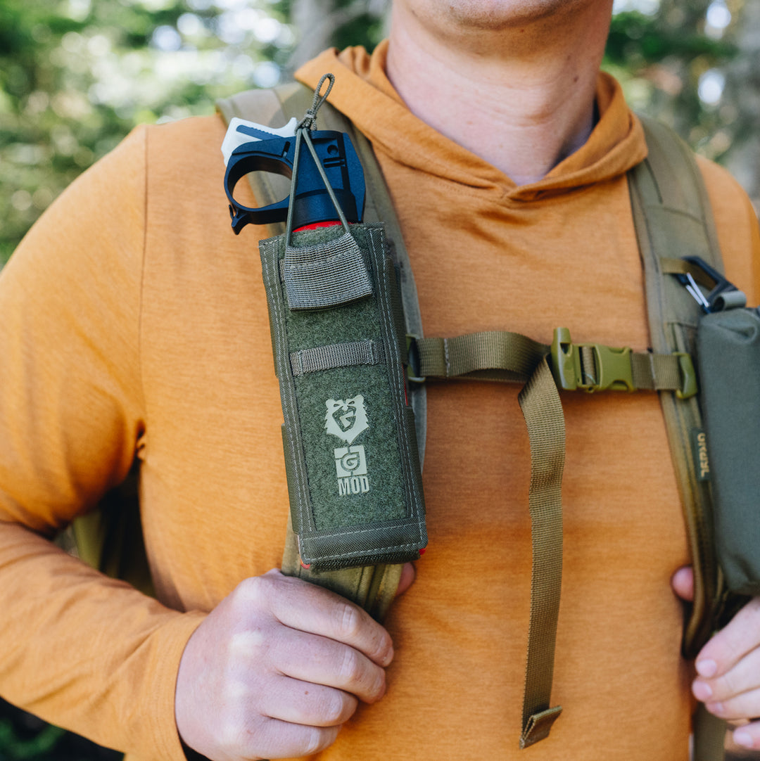 Attach to G-Mod shoulder strap velcro panel.